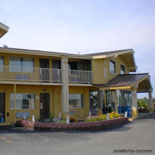 Big Spring Inn Madisonville Exterior photo