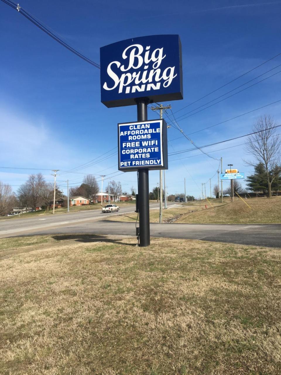 Big Spring Inn Madisonville Exterior photo